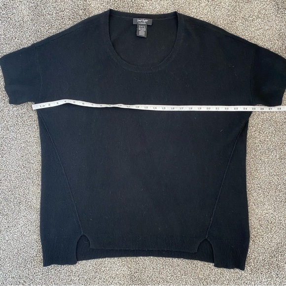 LORD & TAYLOR | 100% Cashmere Short Sleeve Sweater - Picture 4 of 5